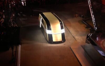 Tesla reveals “Robovan”